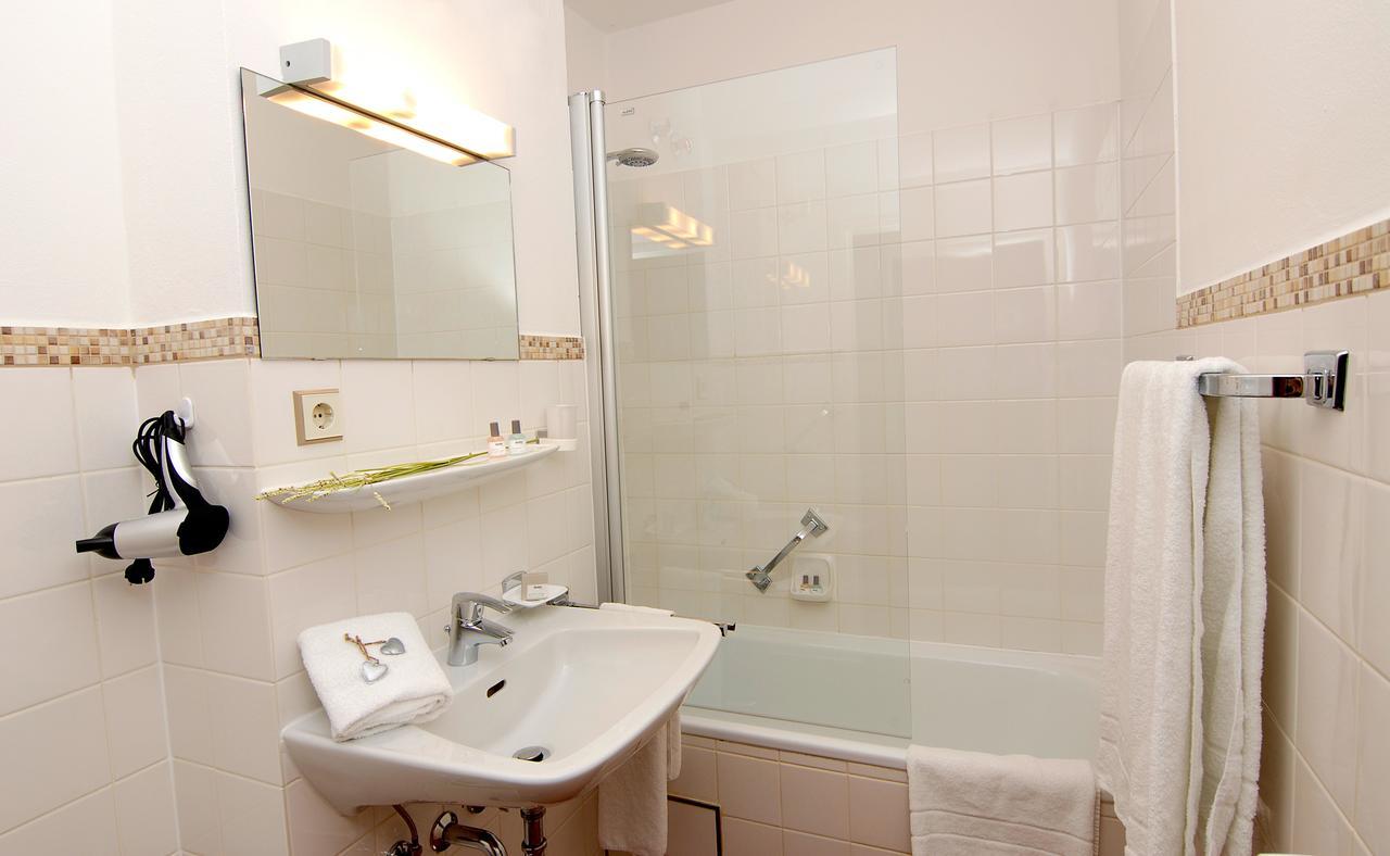 Garni Hotel Leitl GmbH Eggenfelden Zimmer foto